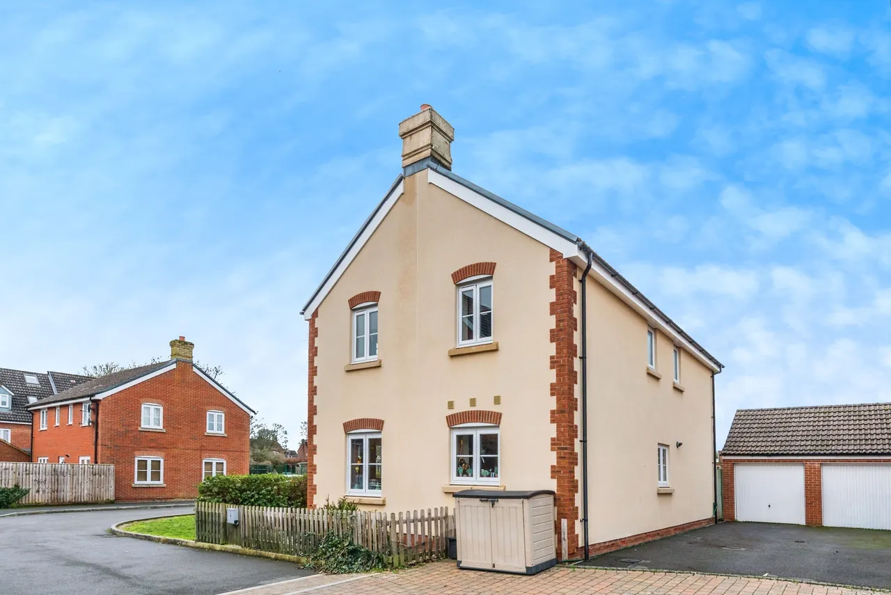 St. Josephs Way, Lyneham, SN15, photo 18
