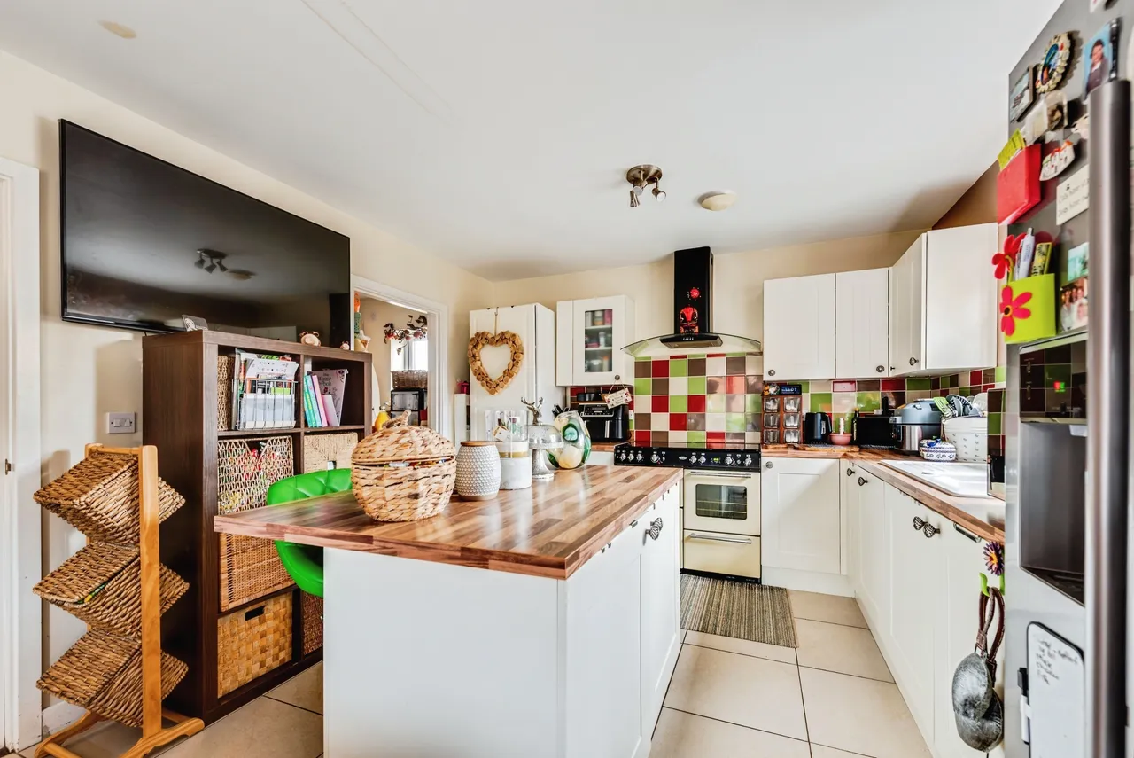 St. Josephs Way, Lyneham, SN15, photo 9