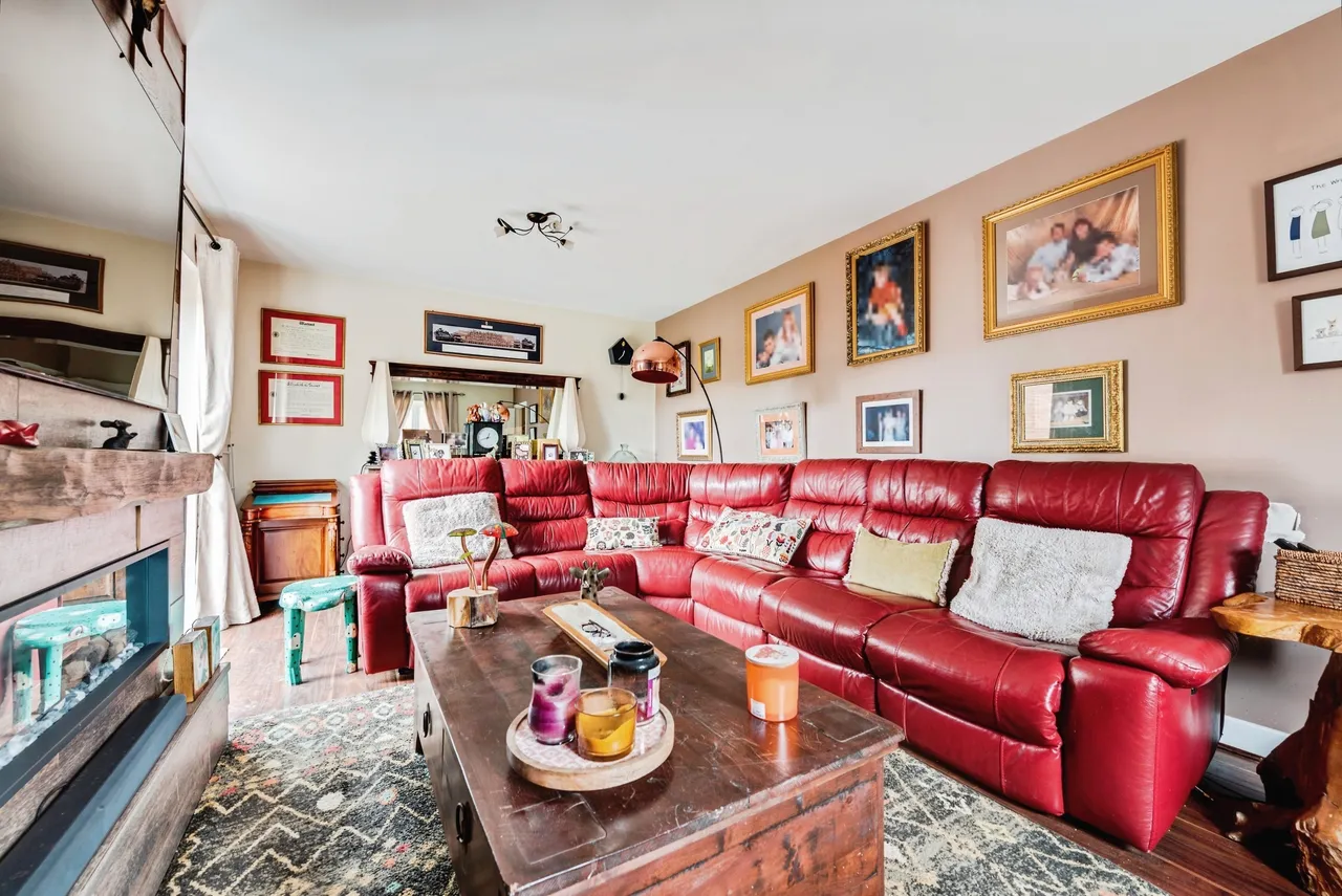 St. Josephs Way, Lyneham, SN15, photo 4