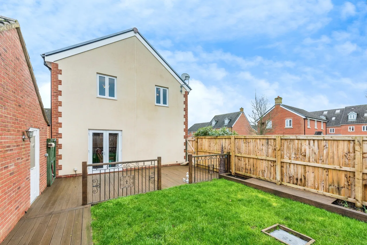 St. Josephs Way, Lyneham, SN15, photo 19