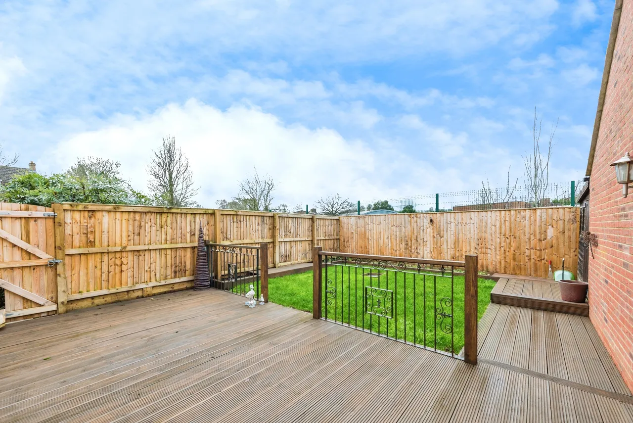 St. Josephs Way, Lyneham, SN15, photo 20