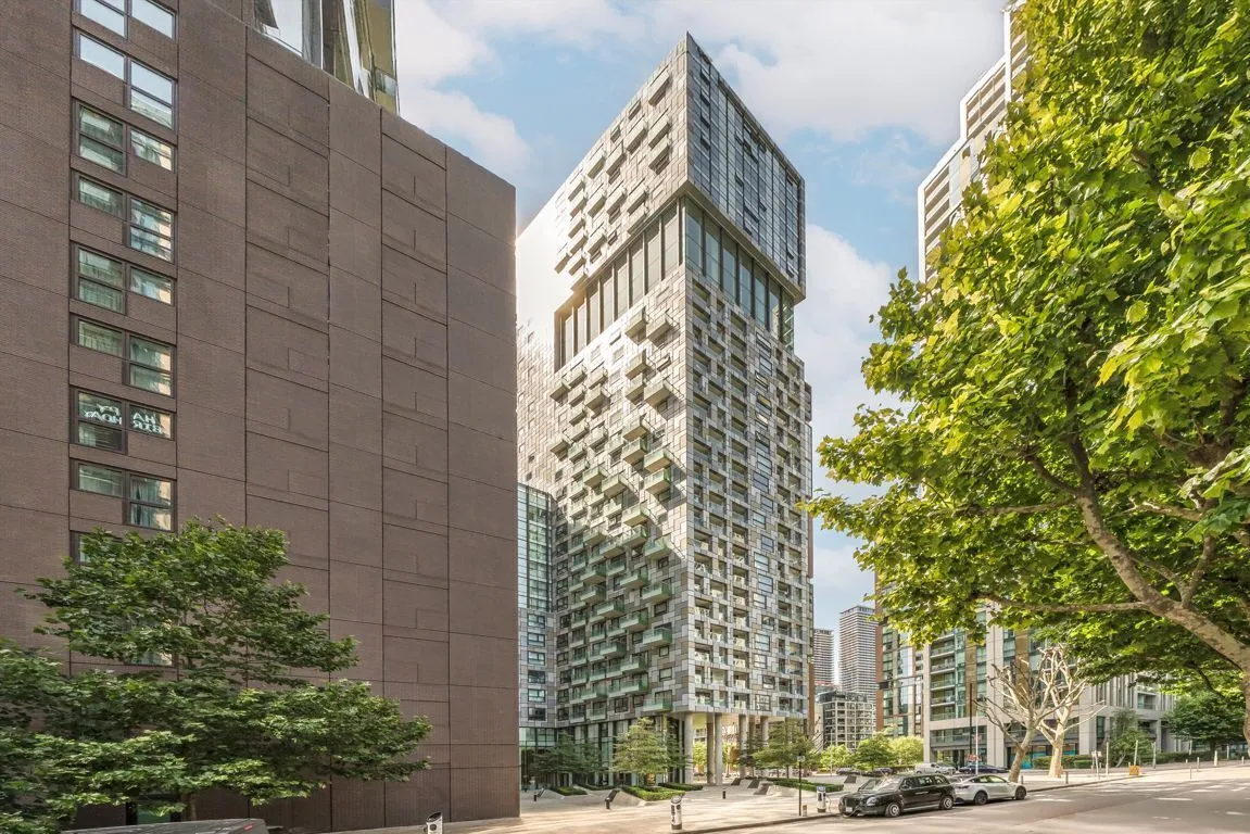 2 bed flat for sale, Lincoln Plaza, Canary Wharf