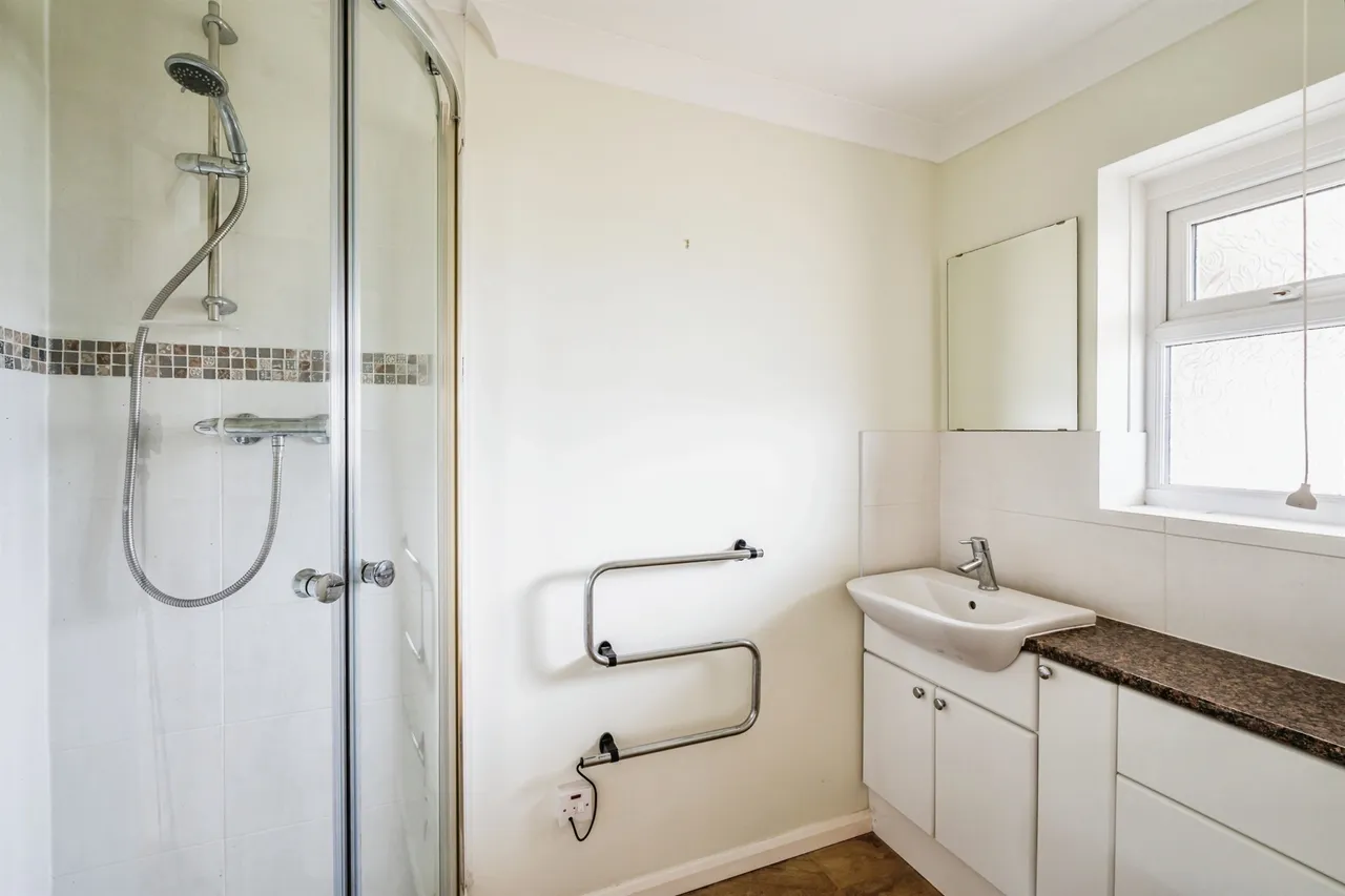 Tudor Close, Seaford, BN25, photo 10