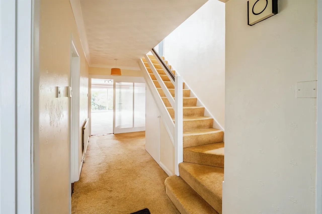 Tudor Close, Seaford, BN25, photo 7