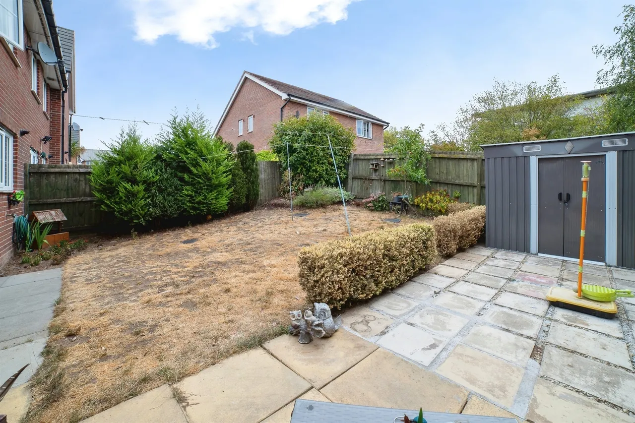 Sanderling Way, Forest Town, NG19, photo 2
