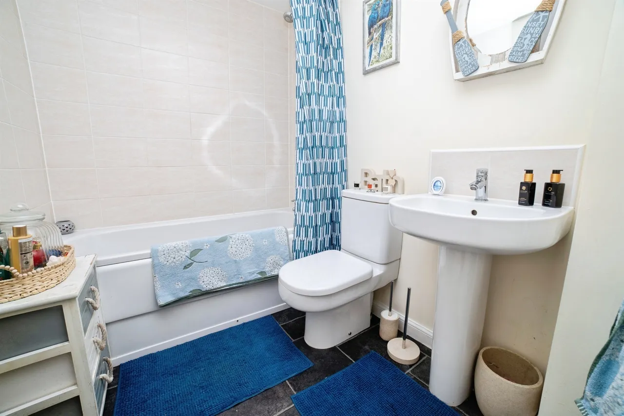Sanderling Way, Forest Town, NG19, photo 16