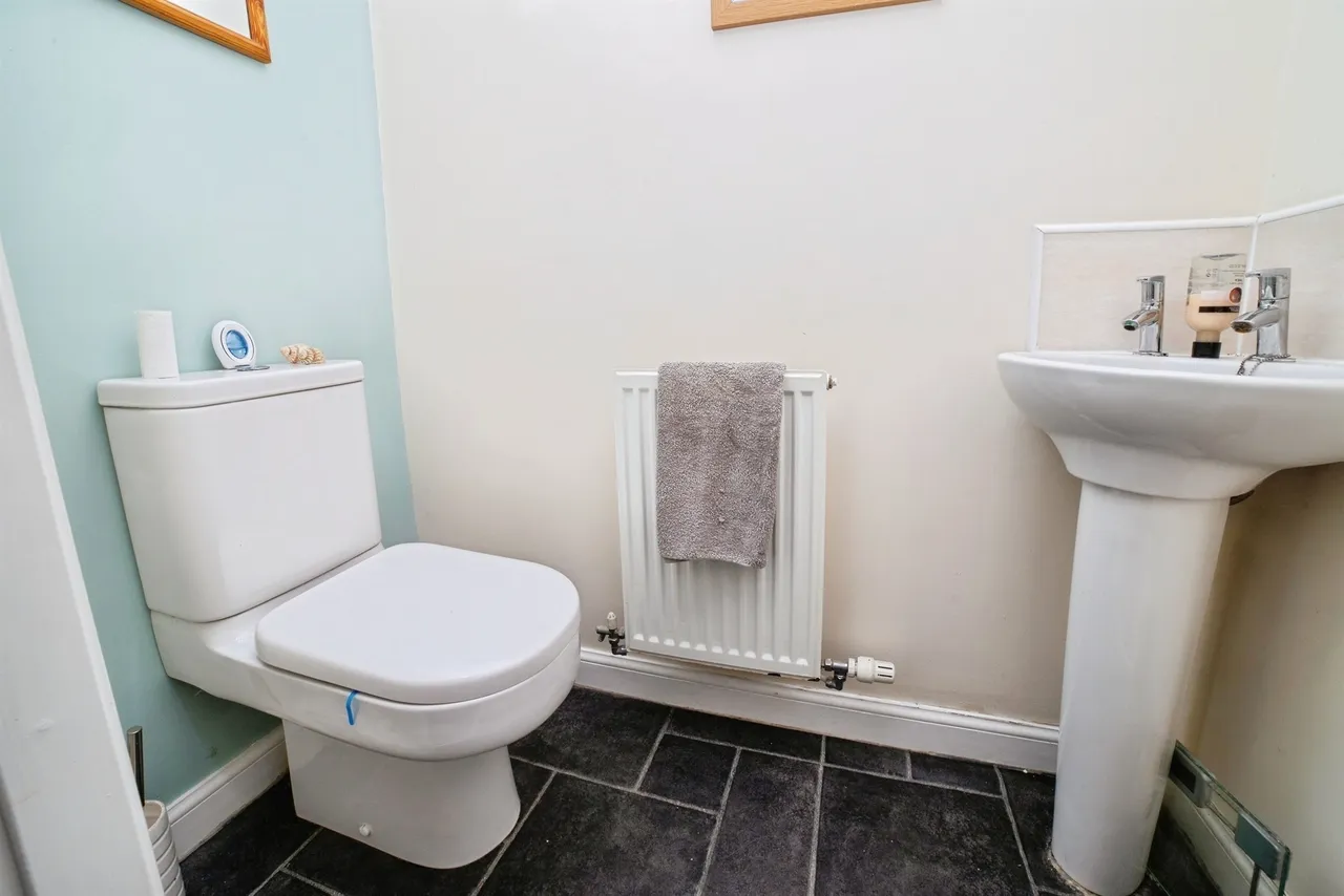 Sanderling Way, Forest Town, NG19, photo 7