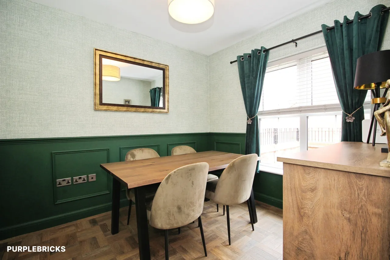 Thornesgate Gardens, Wakefield, WF2, photo 10