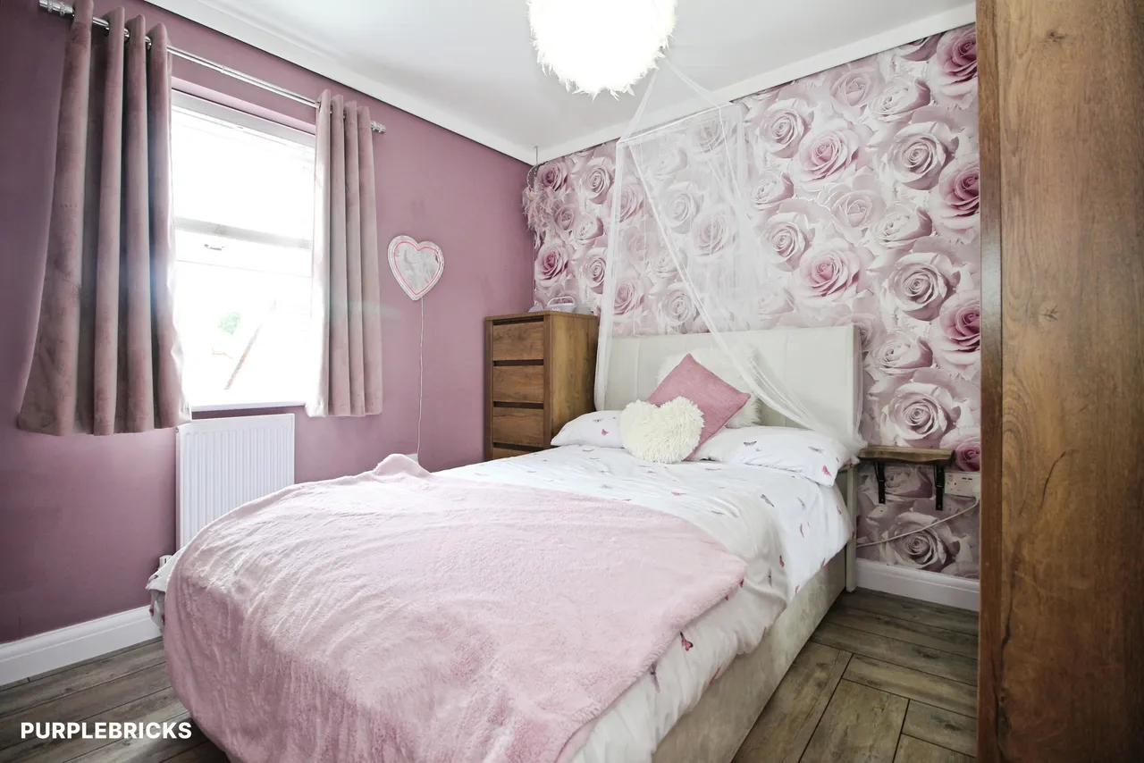 Thornesgate Gardens, Wakefield, WF2, photo 22