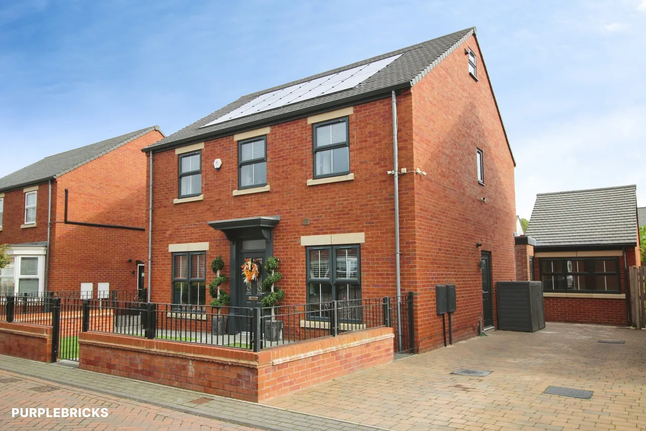 7 bed house for sale, Thornesgate Gardens, Wakefield, WF2