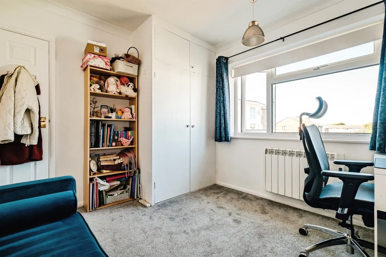 Fontwell Close, Rustington, BN16, photo 9