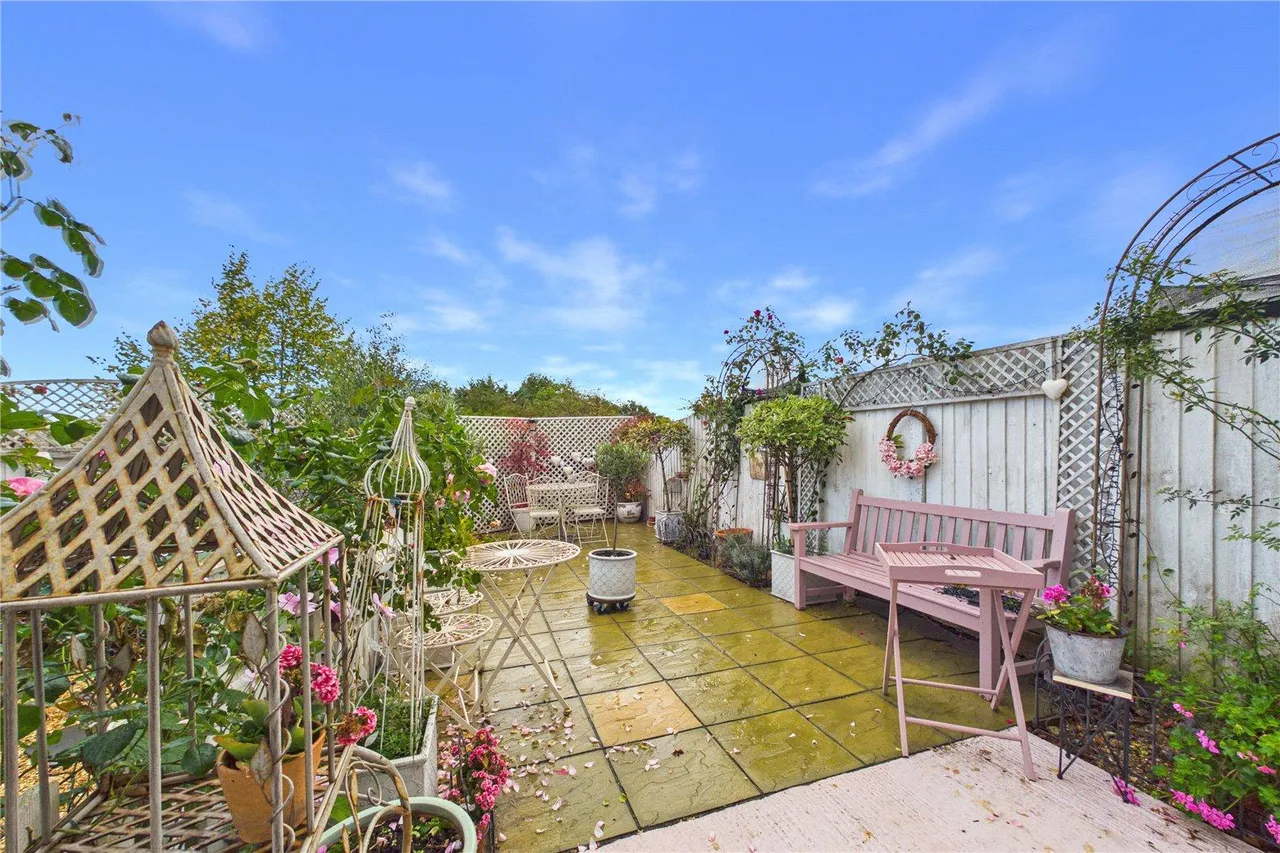 London Road, Overton, RG25, photo 7