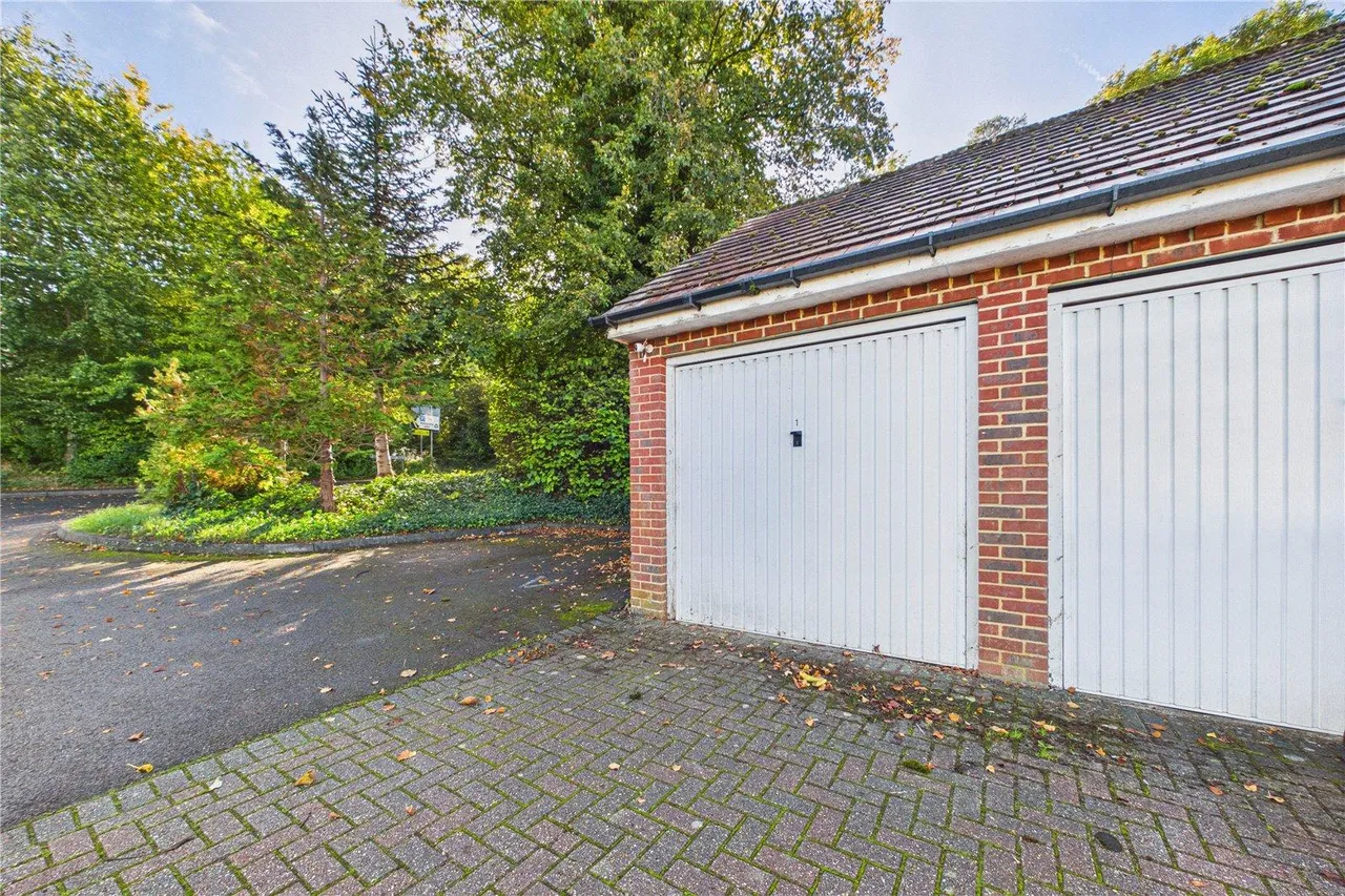 London Road, Overton, RG25, photo 14