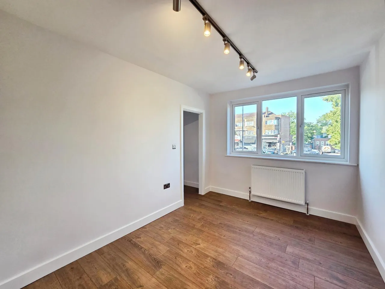 Honeypot Lane, Stanmore, HA7, photo 6