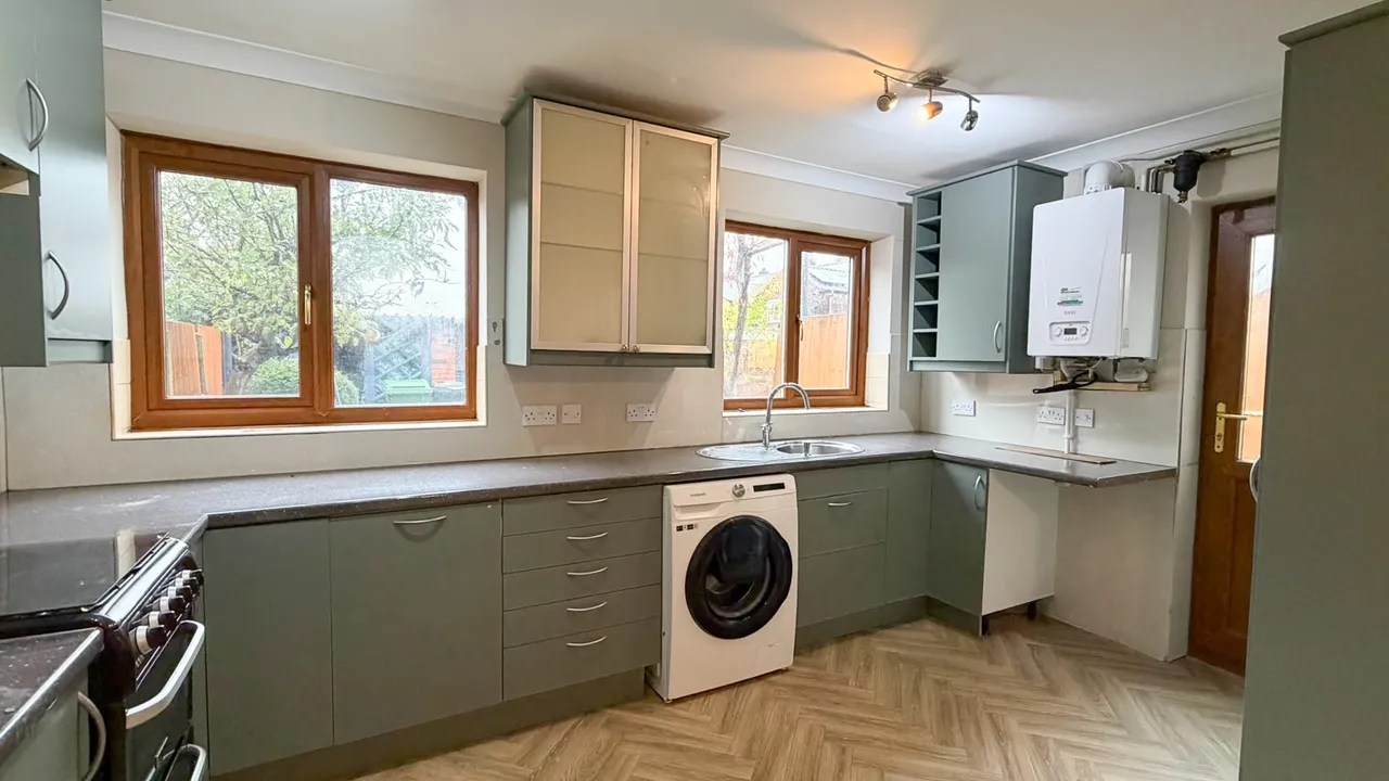 Park Avenue, Warrington, WA4, photo 6