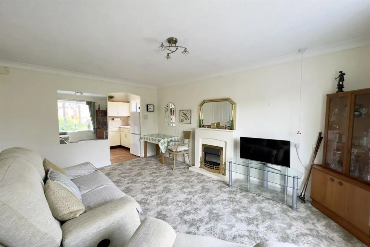 Cedarwood Legh Close, Stockport, photo 6