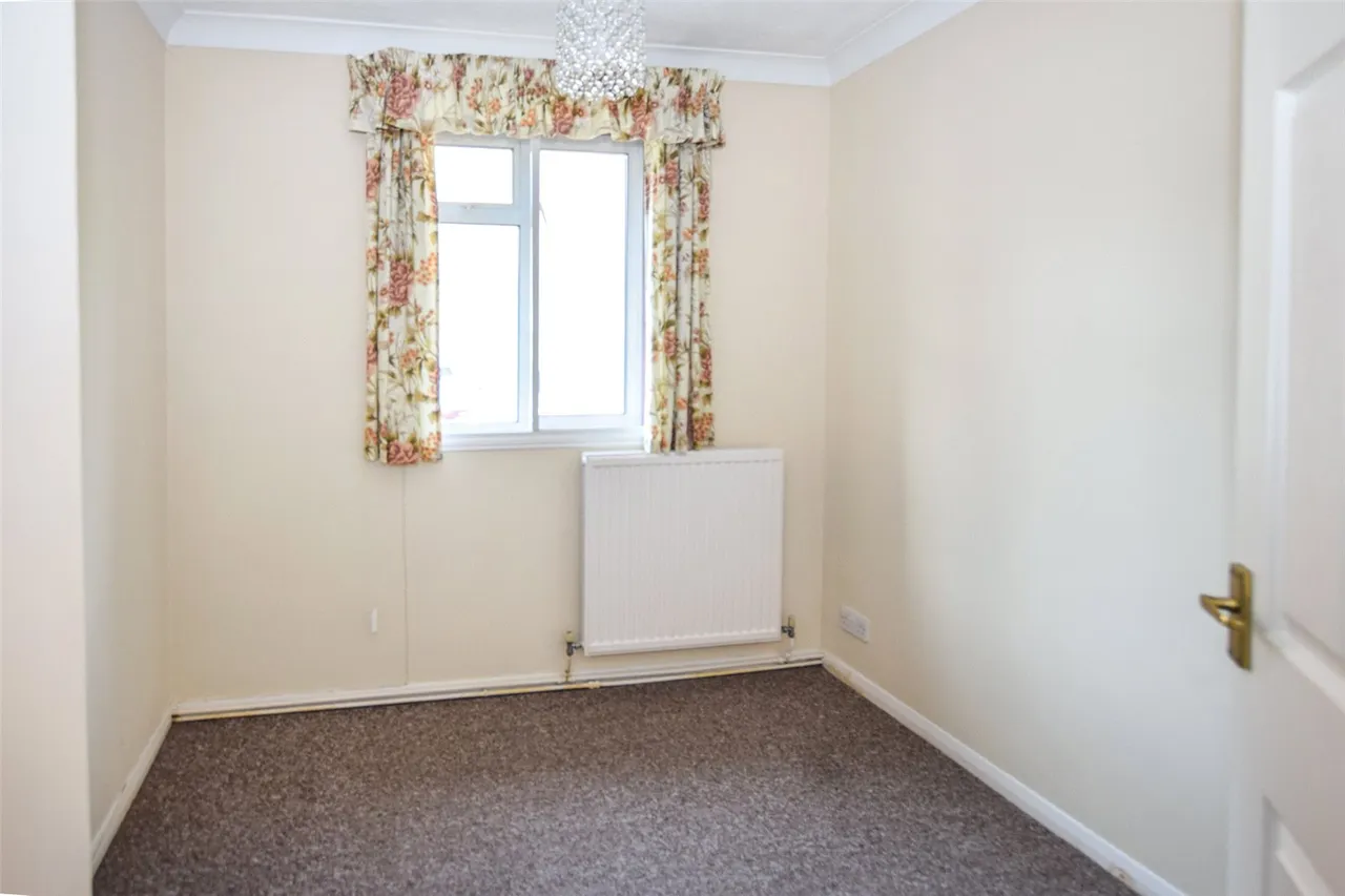 Belmont Close, Farnborough, Hampshire, GU14 8RU, photo 10