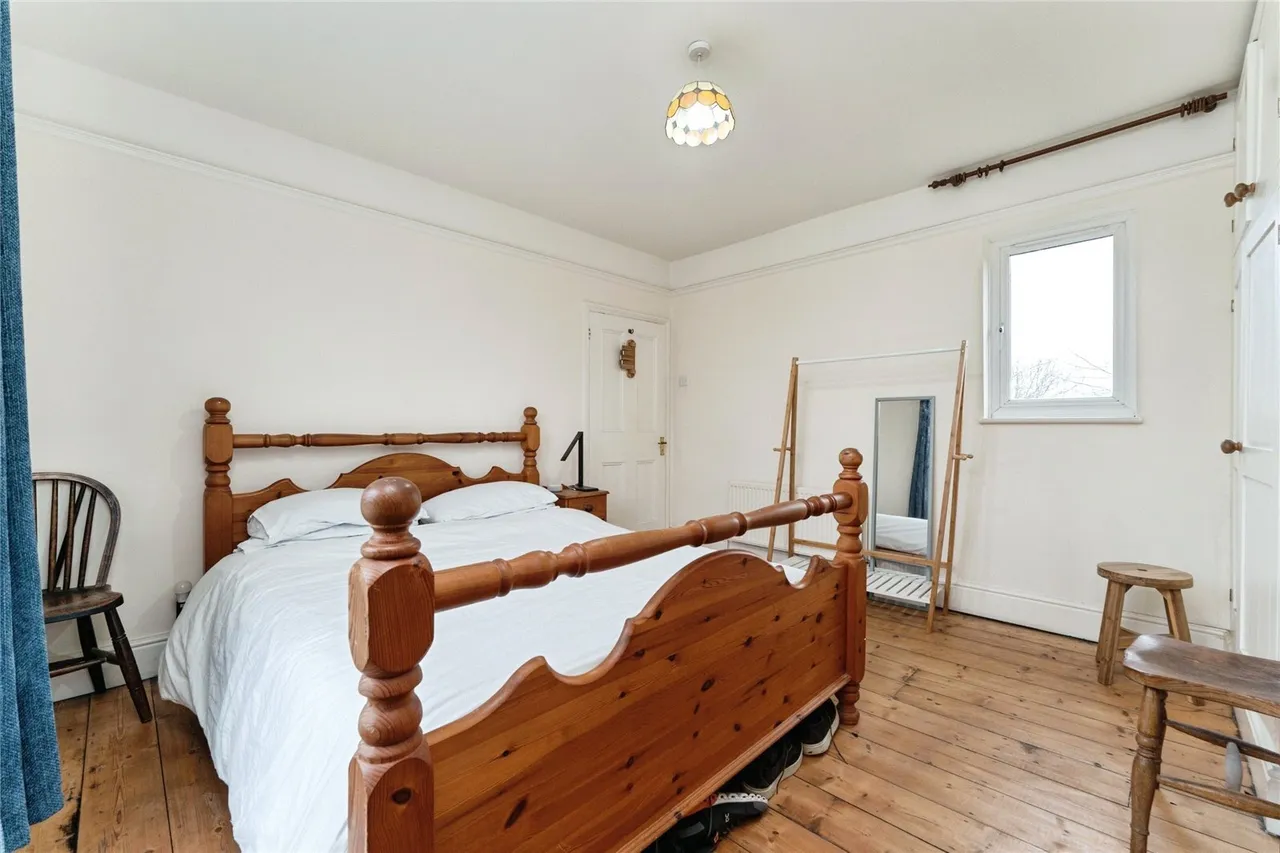 High Street, Haddenham, CB6, photo 25