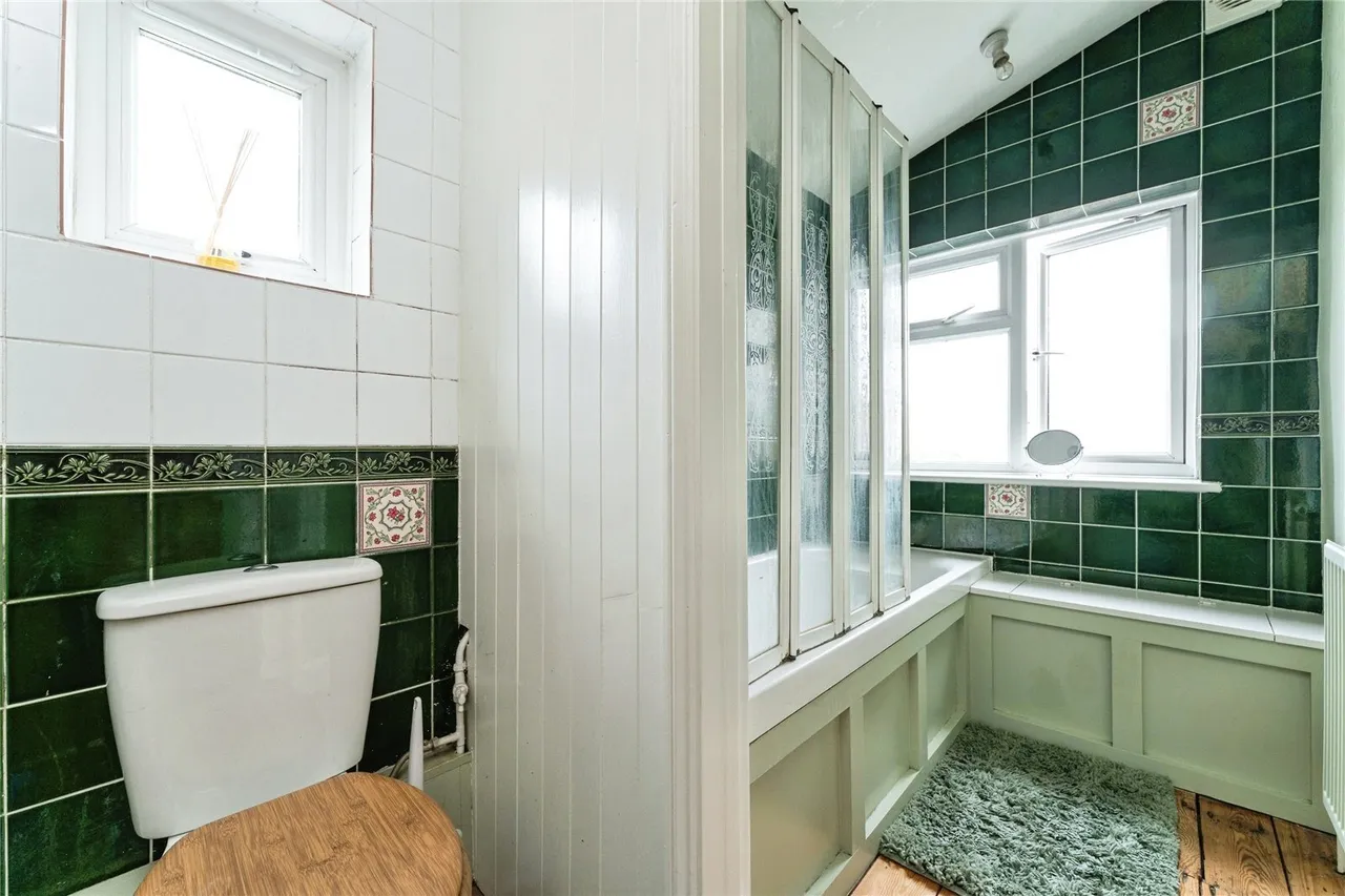 High Street, Haddenham, CB6, photo 8