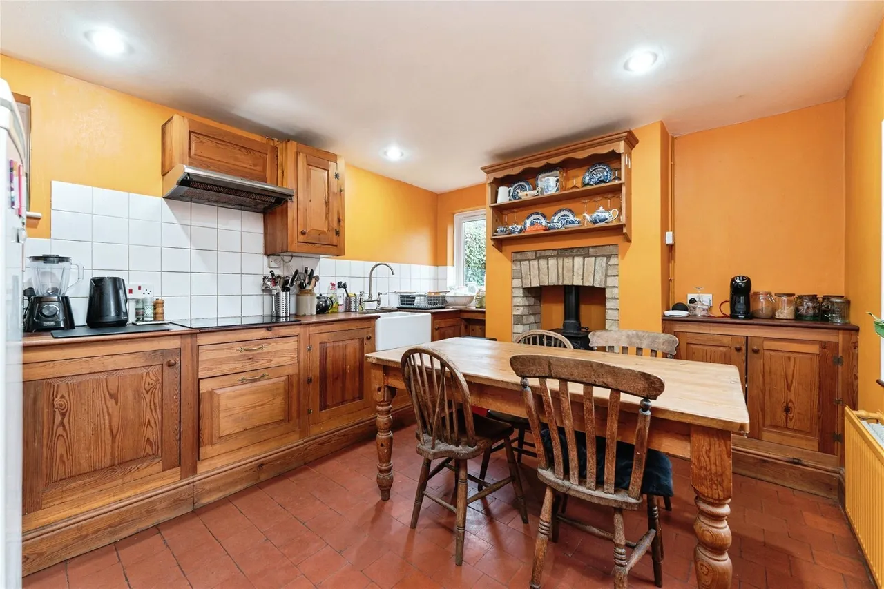 High Street, Haddenham, CB6, photo 16