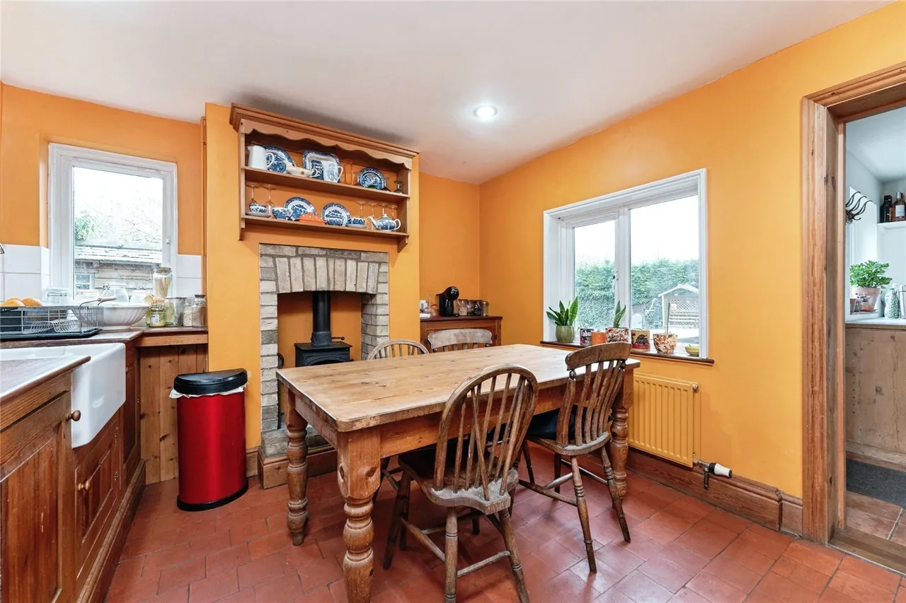 High Street, Haddenham, CB6, photo 17