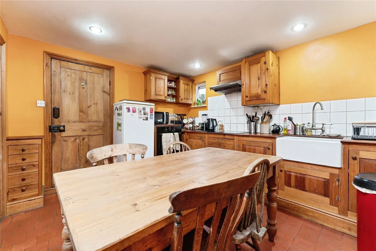 High Street, Haddenham, CB6, photo 19
