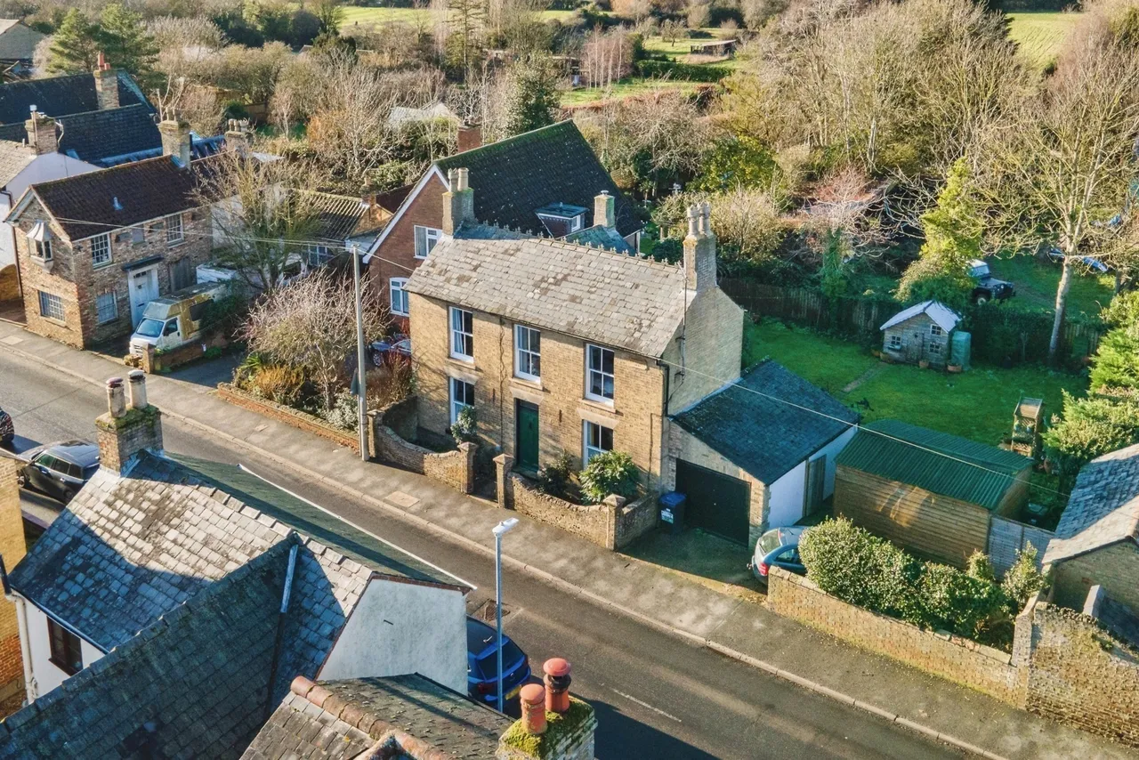 High Street, Haddenham, CB6, photo 37