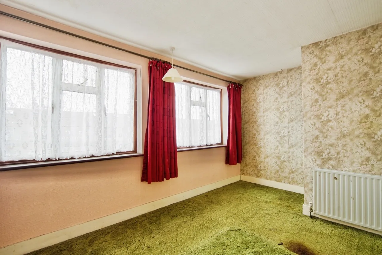 Western Avenue, Dagenham, RM10, photo 5