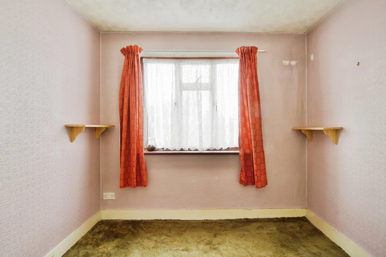 Western Avenue, Dagenham, RM10, photo 10