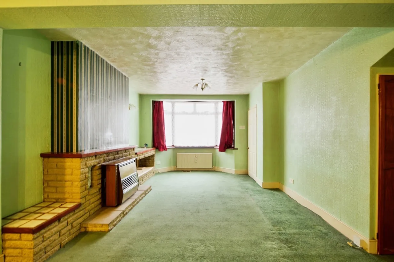 Western Avenue, Dagenham, RM10, photo 3
