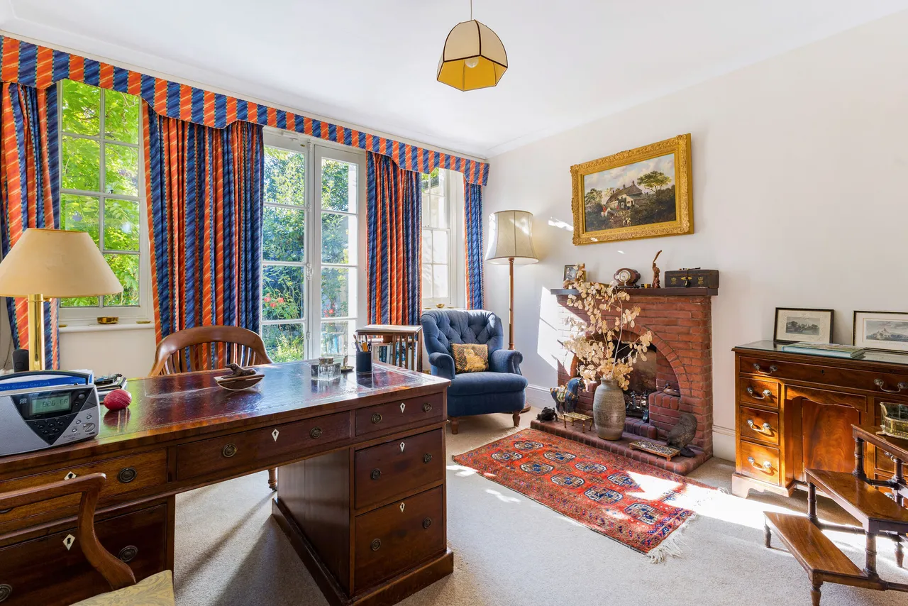 Aldenham Road, Elstree, WD6, photo 8