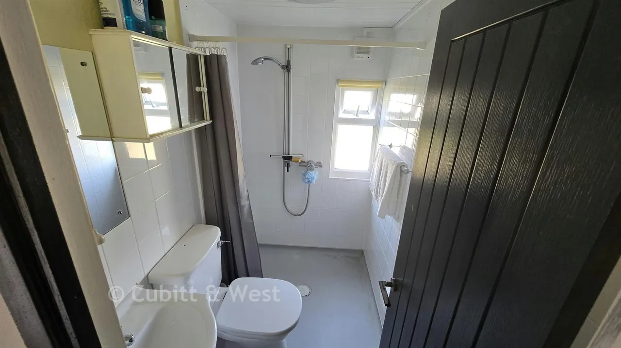 Thornlea Court, Thornlea Park, BN17, photo 13