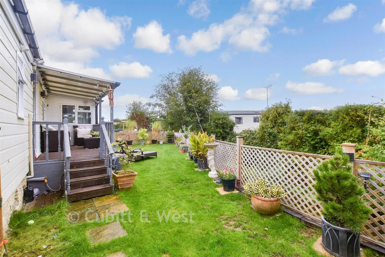 Thornlea Court, Thornlea Park, BN17, photo 16