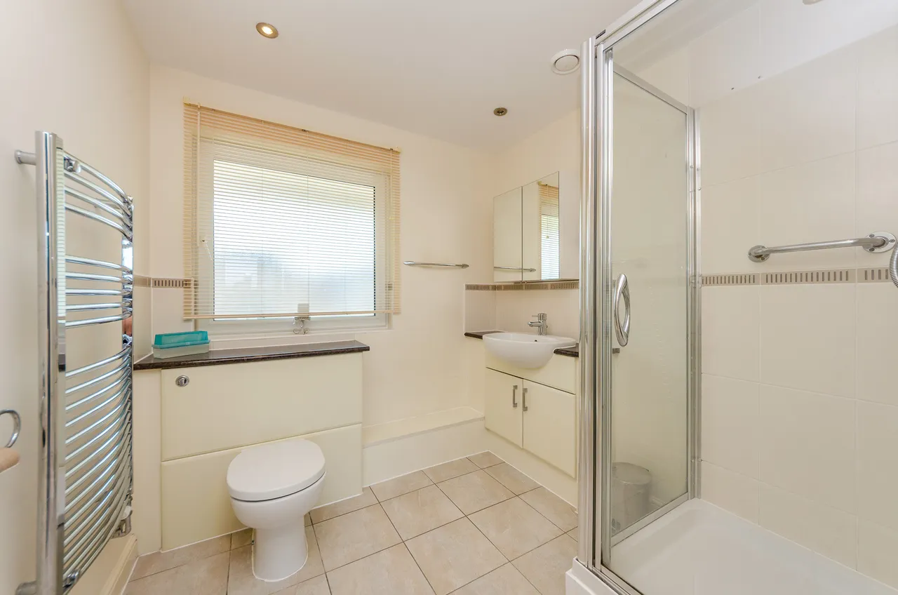 Doc Fictoria, Caernarfon, LL55, photo 10