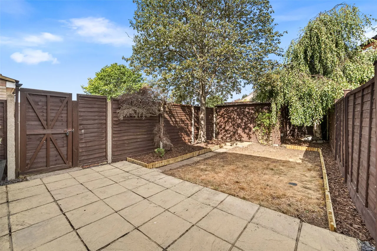 Sonning Gardens, Hampton, TW12 3PN, photo 10
