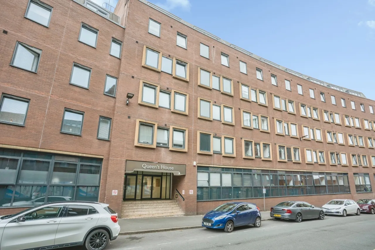 2 bed flat for sale — Queen Street, Sheffield, S1
