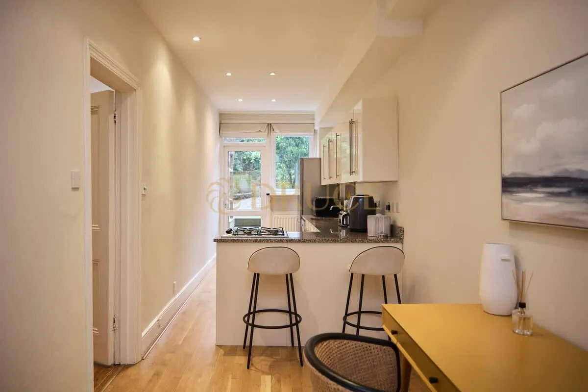 Sinclair Road, W14, photo 5