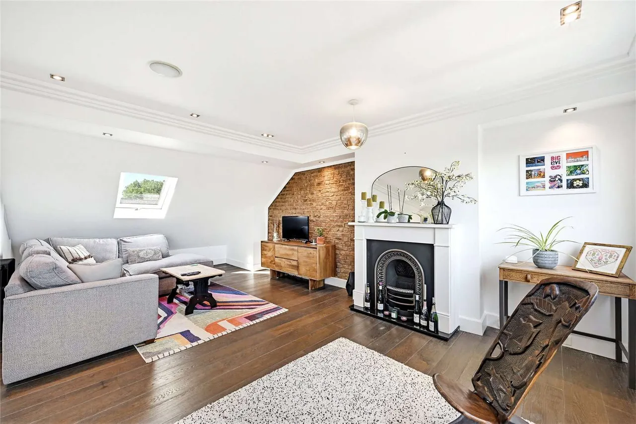 Gondar Gardens, London, NW6 1HG, photo 5