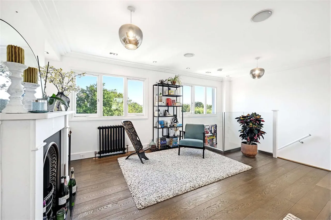 Gondar Gardens, London, NW6 1HG, photo 6