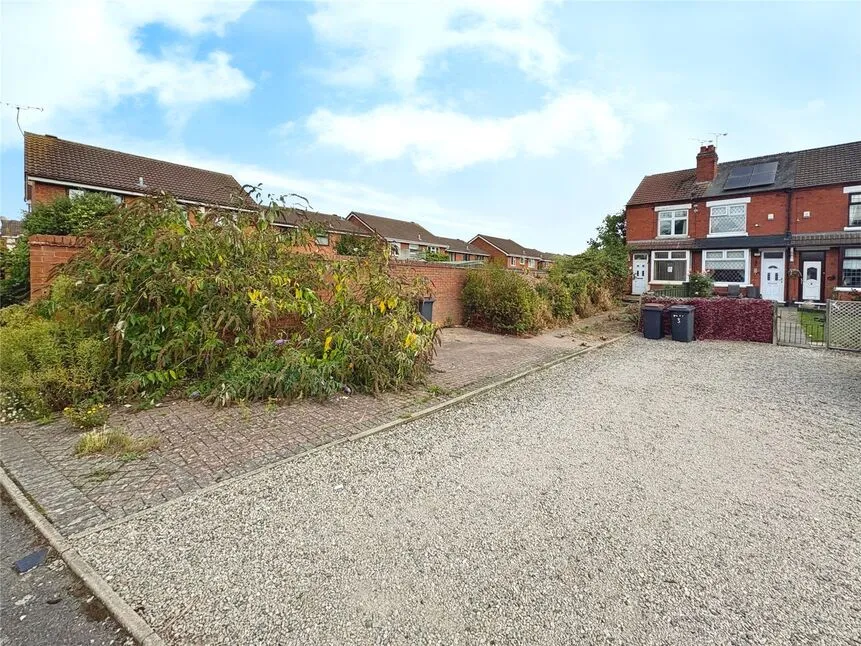 Railway Terrace, Bulkington Road, Warwickshire, CV12, photo 7