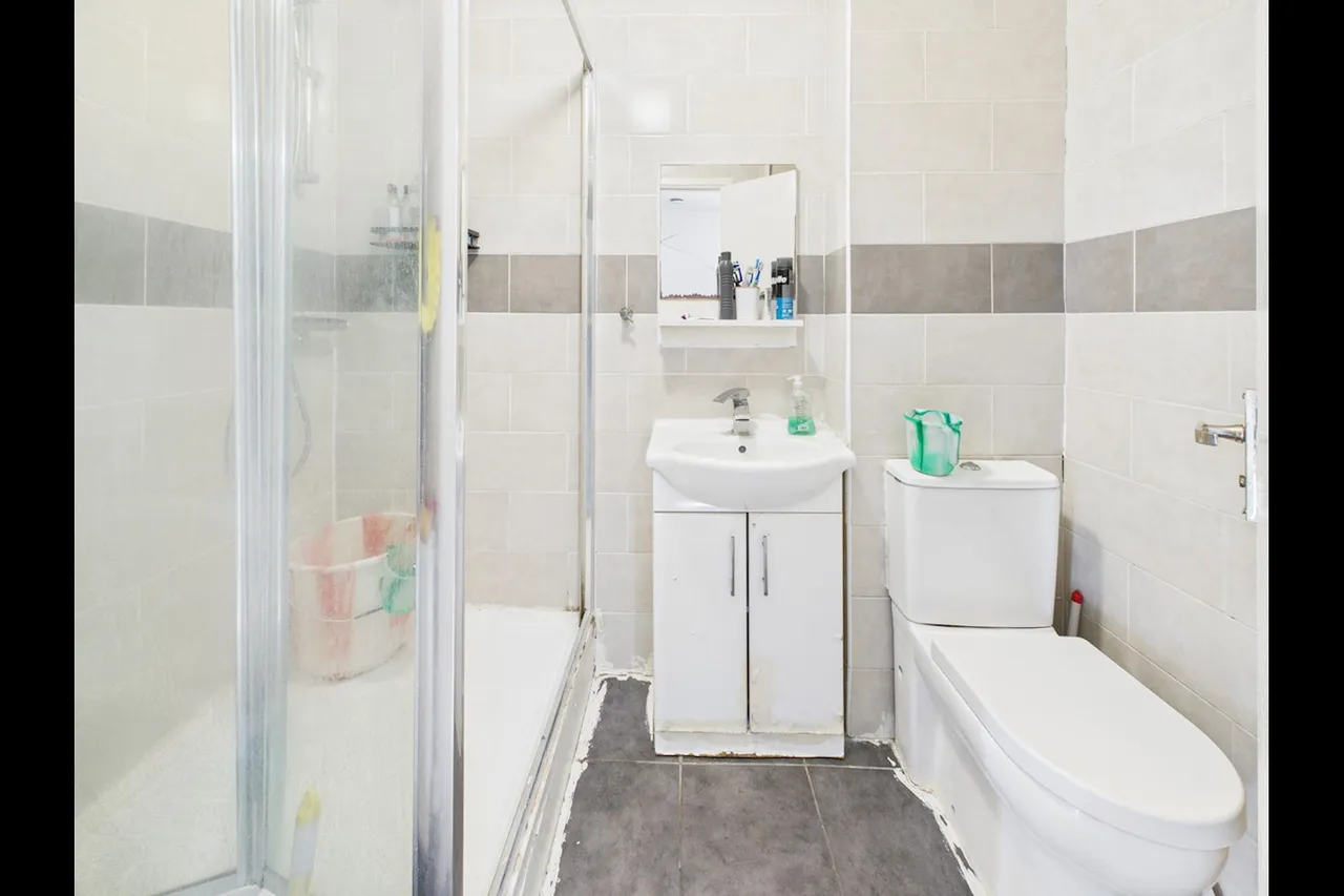 Abbey Close, Hayes, UB3, photo 10