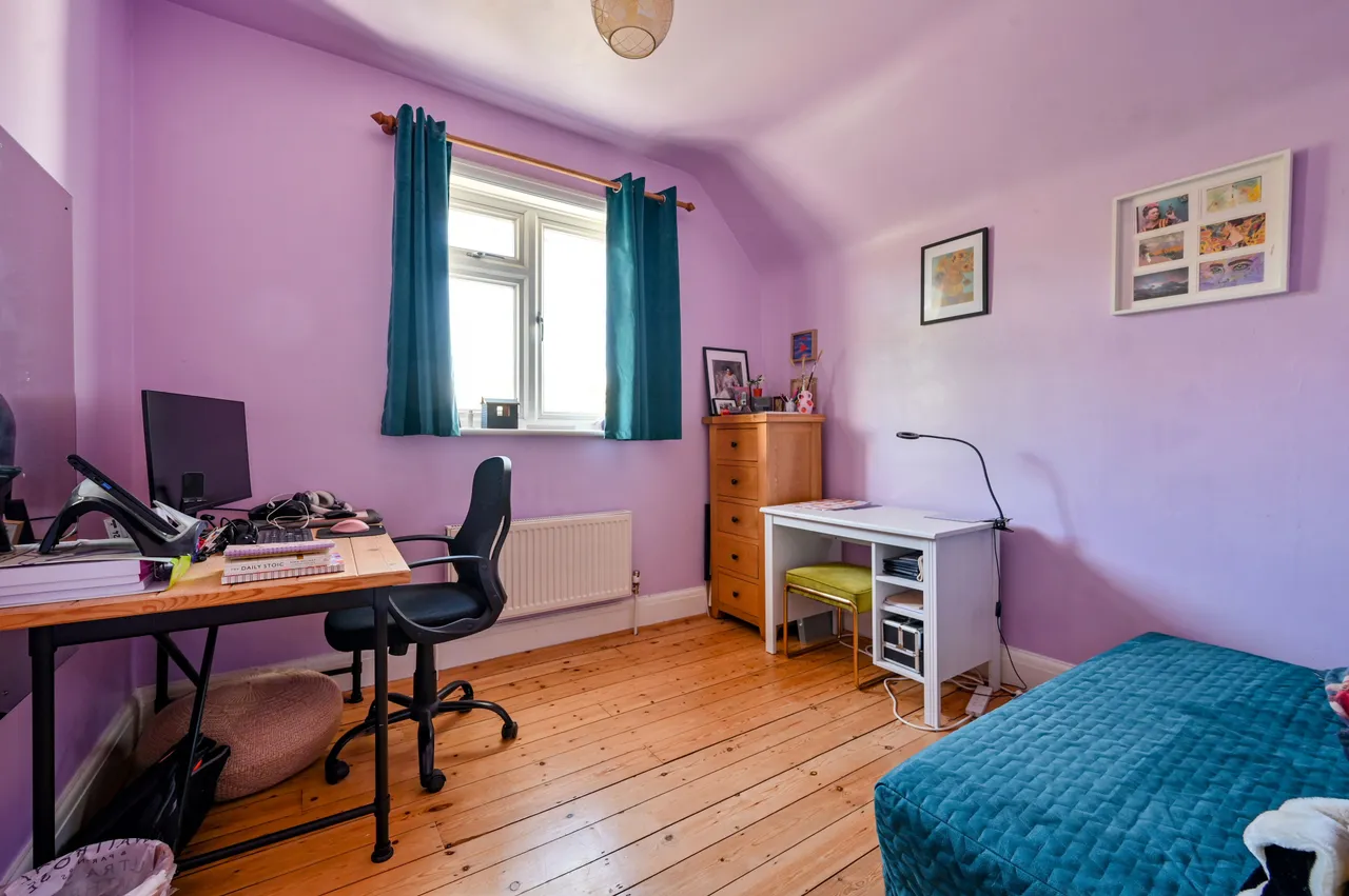 London, SW20, photo 13