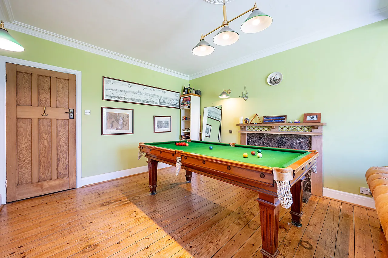 London, SW20, photo 8