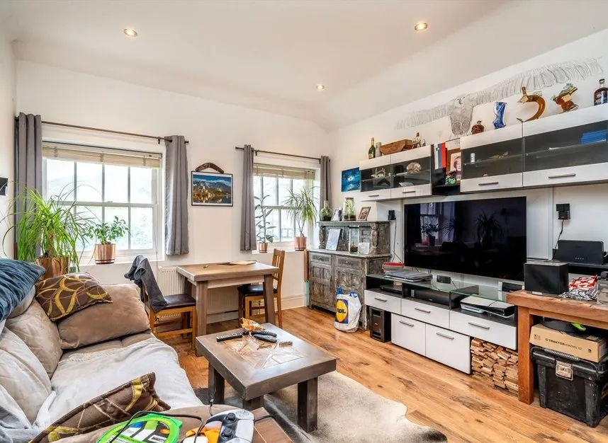 Borough Road, Isleworth, TW7, photo 2