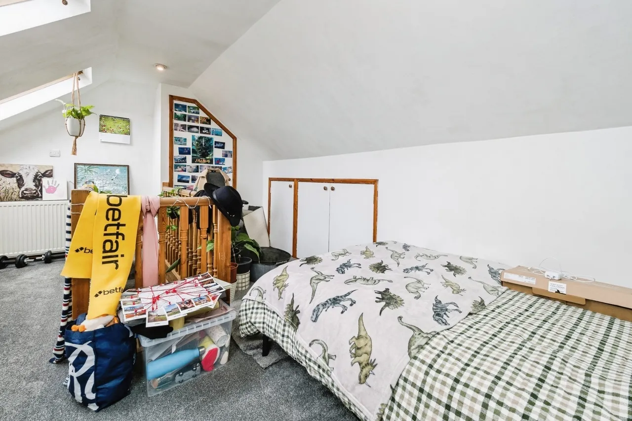 Harlow Road, RAINHAM, Essex, RM13, photo 25