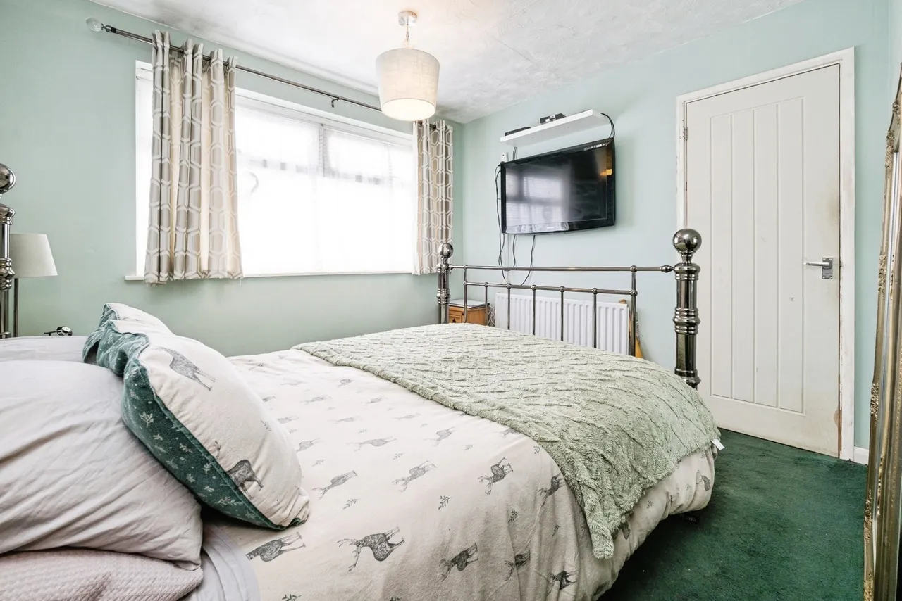 Harlow Road, RAINHAM, Essex, RM13, photo 23