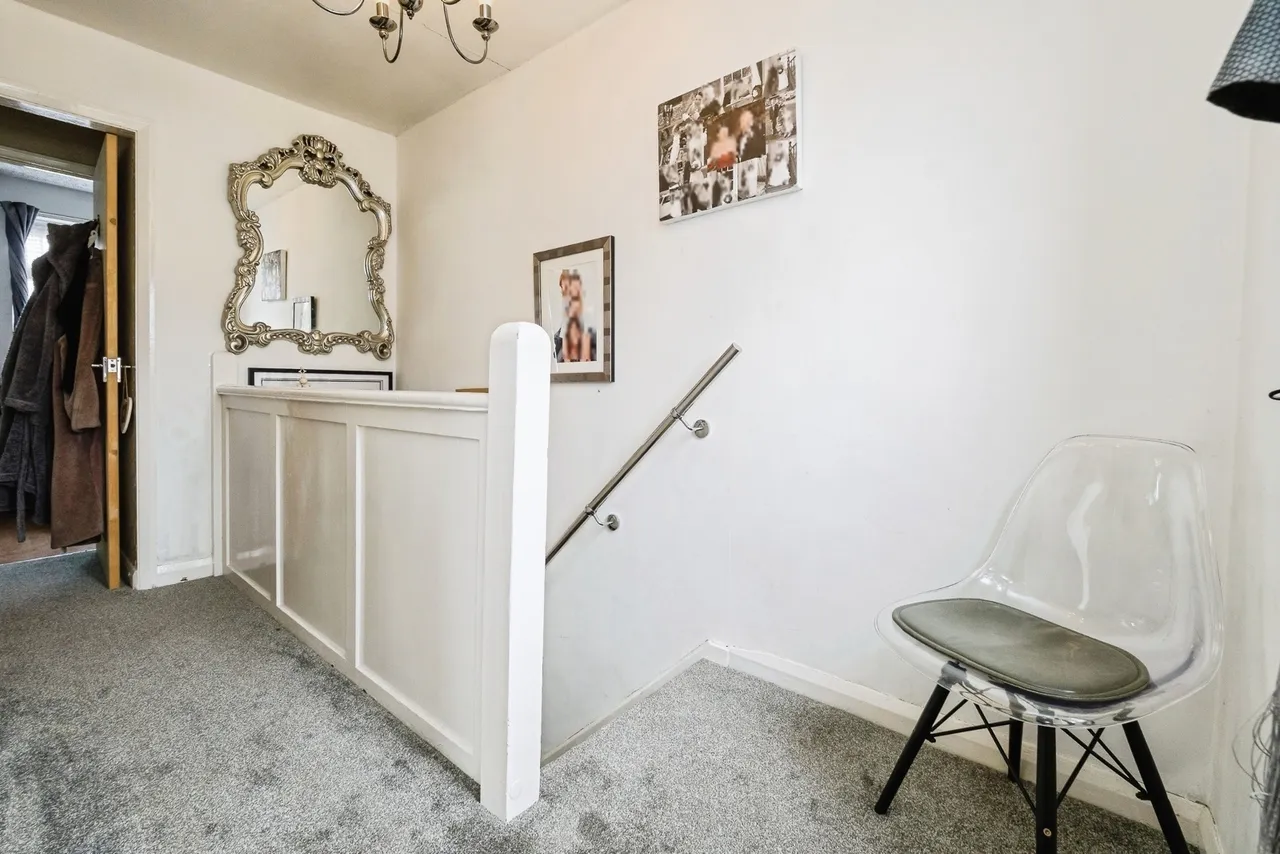 Harlow Road, RAINHAM, Essex, RM13, photo 24