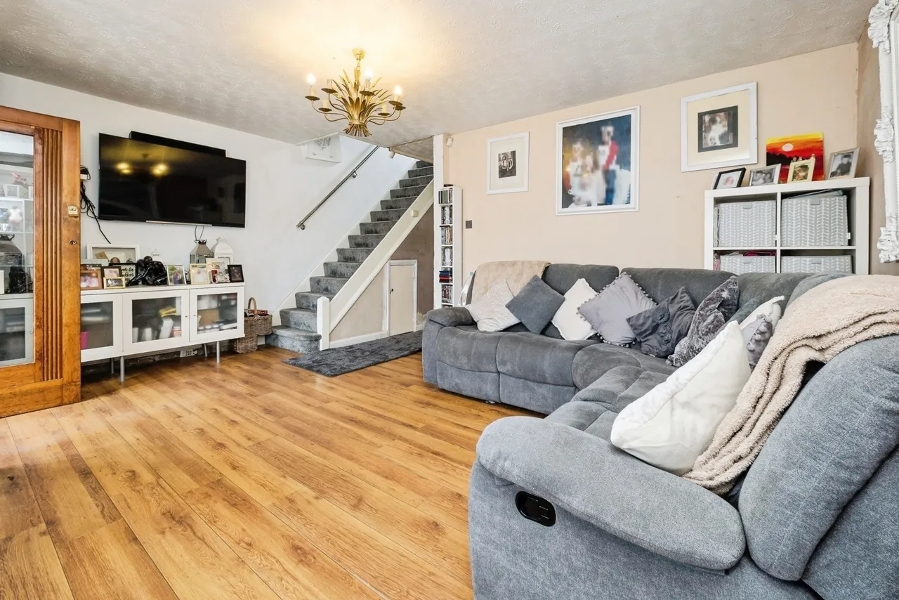 Harlow Road, RAINHAM, Essex, RM13, photo 10