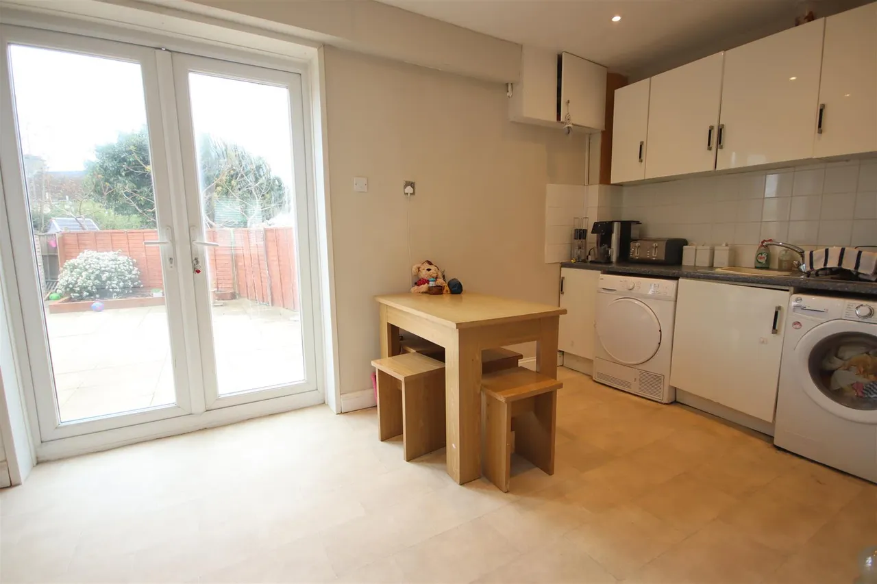 Woodlands Road, Chippenham, photo 5