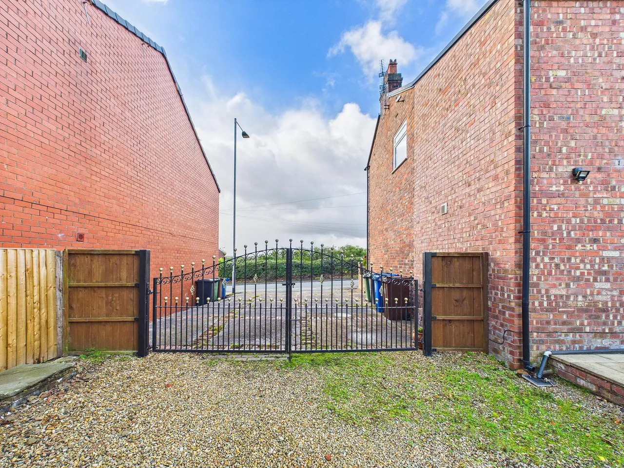 Wigan Road, Shevington, WN6, photo 40